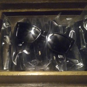 💯3/$33💯 Wayfarer Style Sunglasses